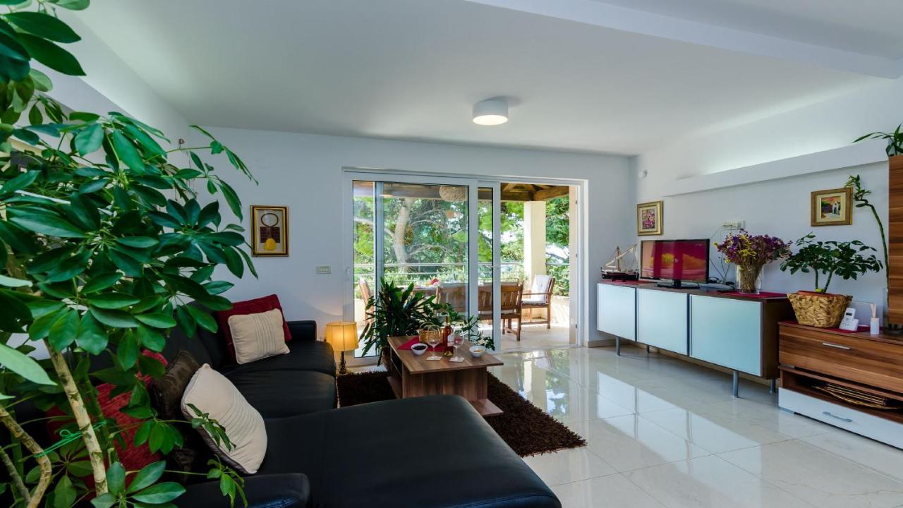 Blue Lagoon Apartment